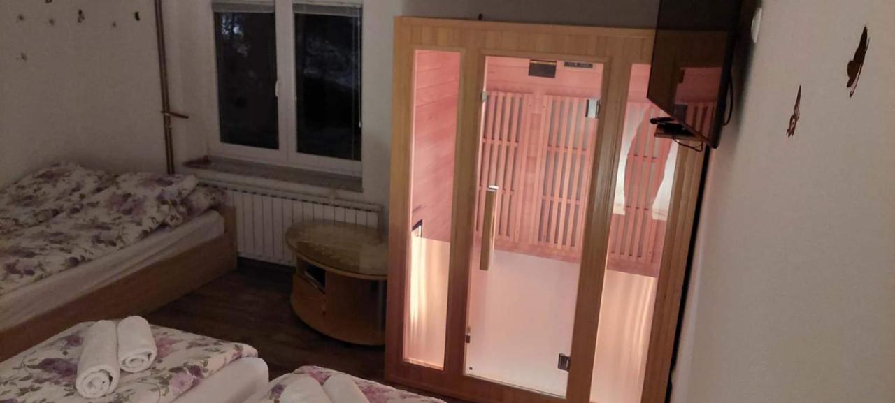 Apartma Na Ravnicah ツェルクノ エクステリア 写真