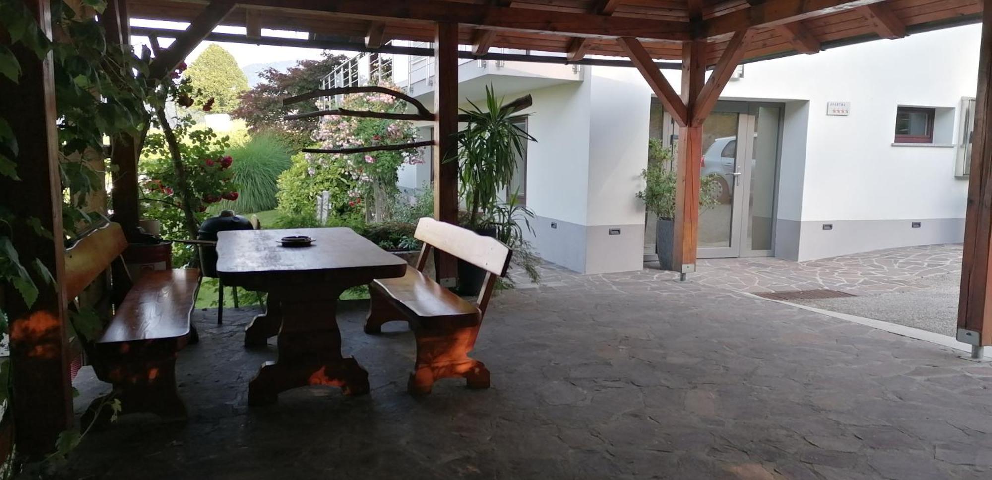 Apartma Na Ravnicah ツェルクノ エクステリア 写真